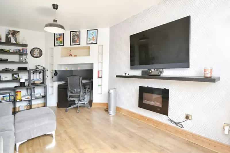 2 Bedroom Flat for Sale - Ideal for First-Time Buyers or Investors