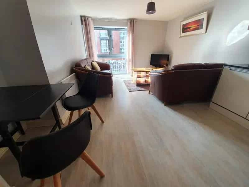 2 bedroom apartment
