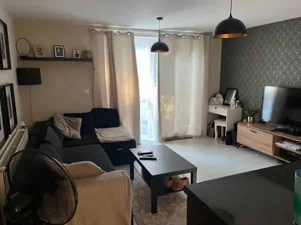 2-Bedroom Flat Large Balcony Wheelchair Accessible Secure Parking