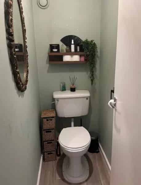 2 Bed Flat Near Shops  Seeking 2-3 Bed House in Wednesbury Walsall Wolverhampton
