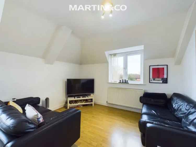 2 Bedroom Flat for Sale in Egham Town Centre