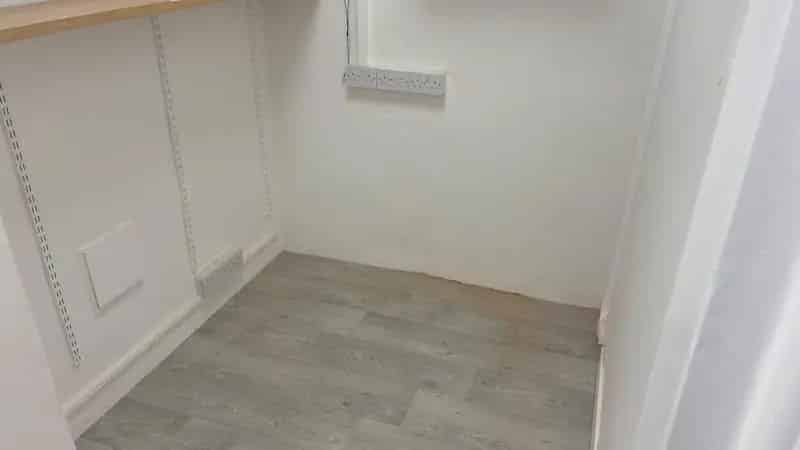Retail Unit Maidenhead - Chapel Arches
