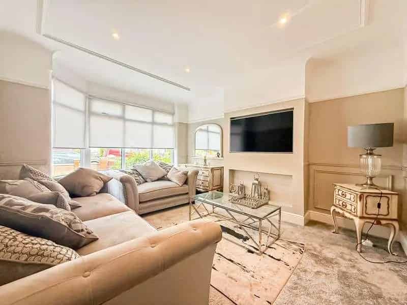 4 Bed Semi-Detached House for Sale in Hunts Cross