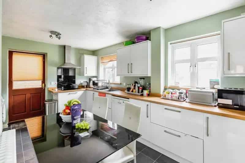 Four Bedroom Detached Family Home with Conservatory and Garage