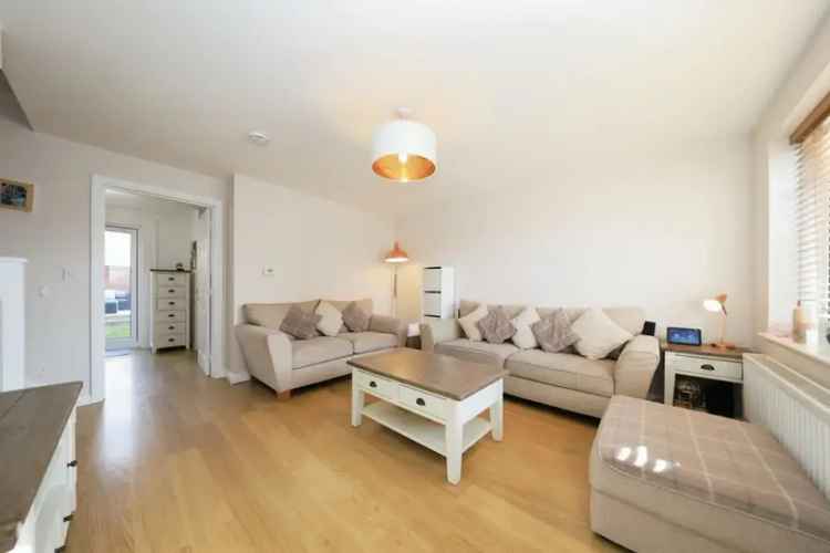 Three Bedroom End Terraced House Near Brintons Park