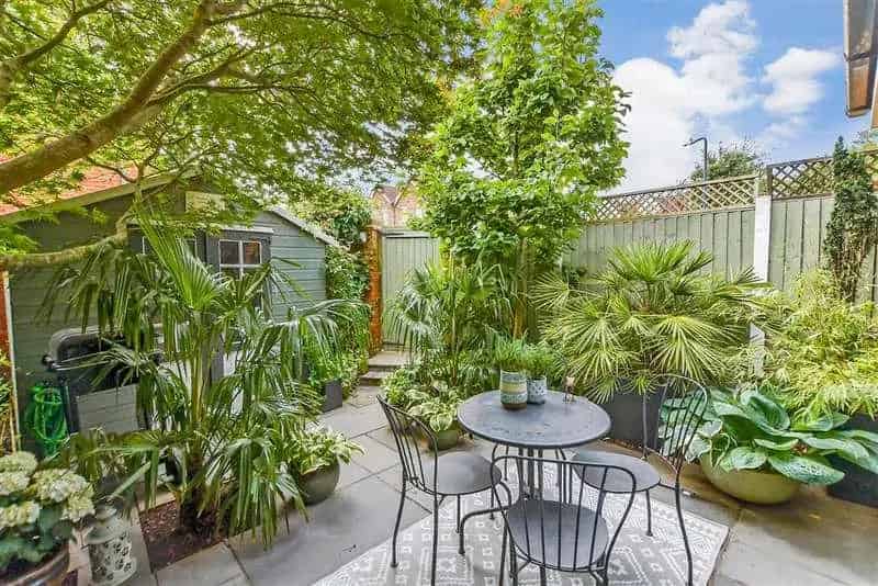 4 Bed Semi-Detached House For Sale