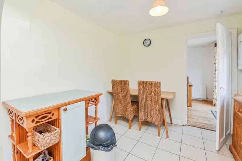 3 Bed House with Open Plan Living and Garden