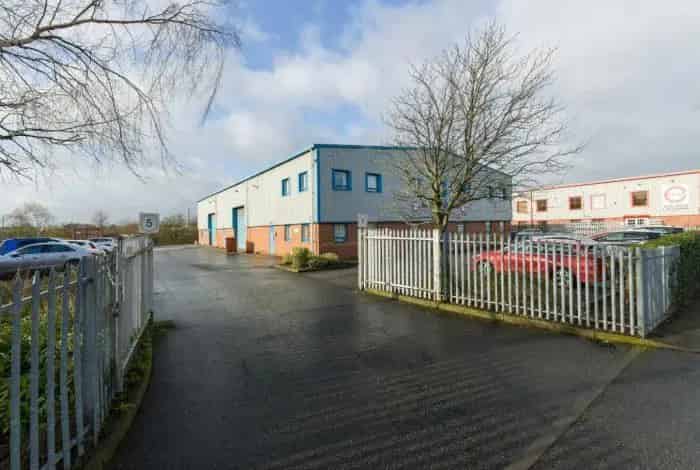 Detached Steel Warehouse Unit with Office Space and Secure Yard