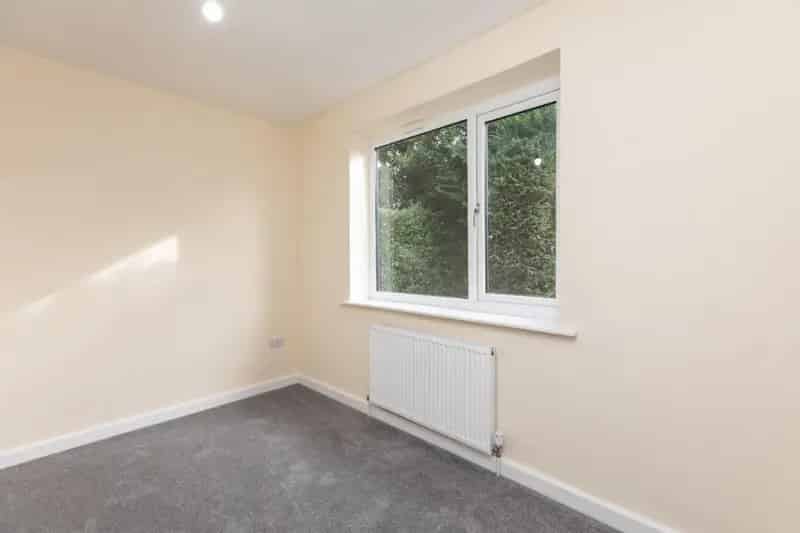 2 Bed Semi-Detached Bungalow - Recently Renovated
