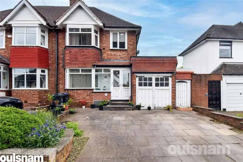 3 Bedroom Semi Detached House For Sale