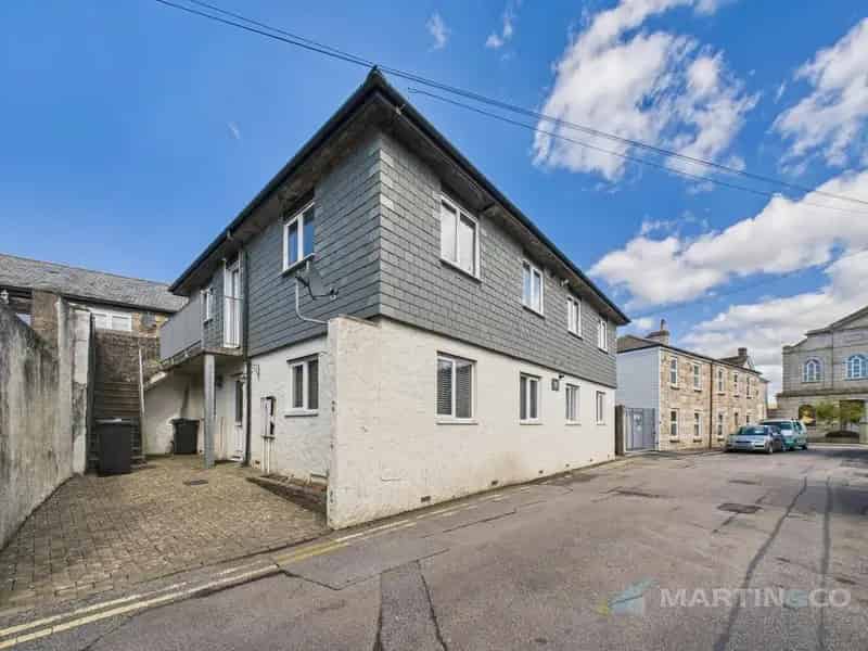 1 Bedroom Apartment for Sale