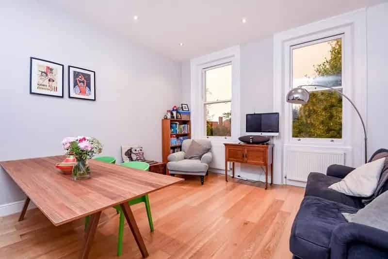 Two Bedroom Period Conversion Flat Streatham Hill