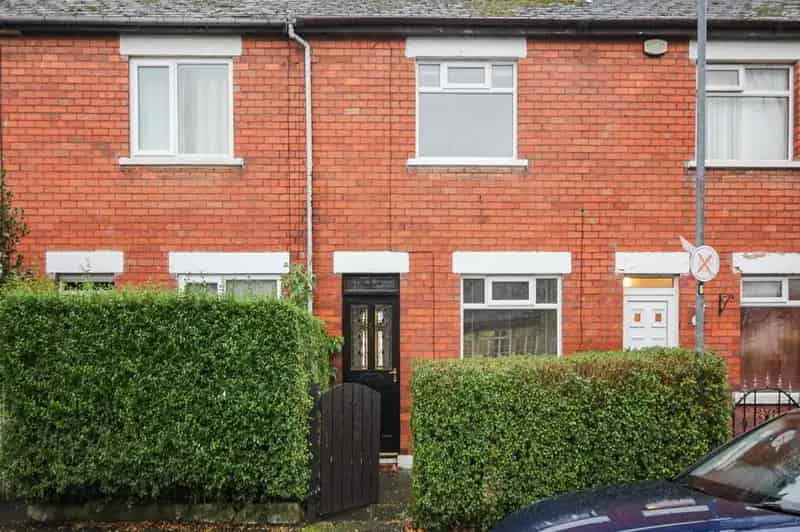 2 Bed Mid Terrace House Near Lisburn Road