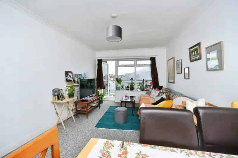 Two Double Bedroom Flat Kemp Town Brighton No Onward Chain