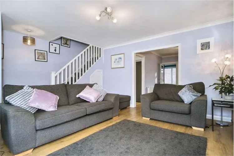 3 Bed House - Terraced with 2 Reception Rooms