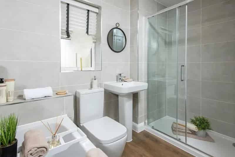 4 Bed Detached House For Sale