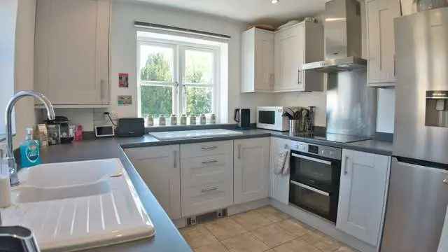 2 Bed House in Exclusive Petworth Development