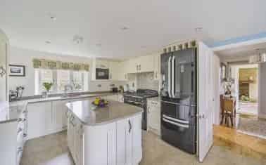 Charming 4-Bedroom Detached House in Coastal Chideock