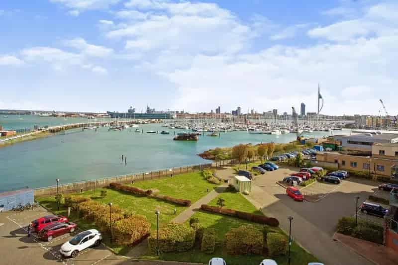 2-Bed Waterside Apartment with Parking and Balcony