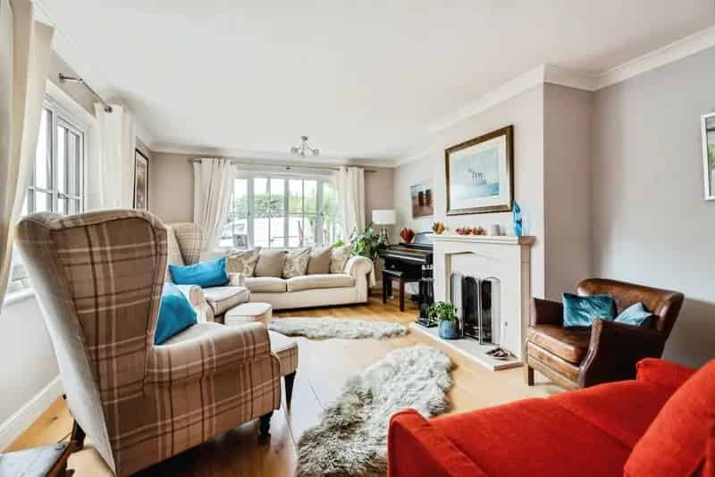 Five Bedroom Detached Home with Countryside Views