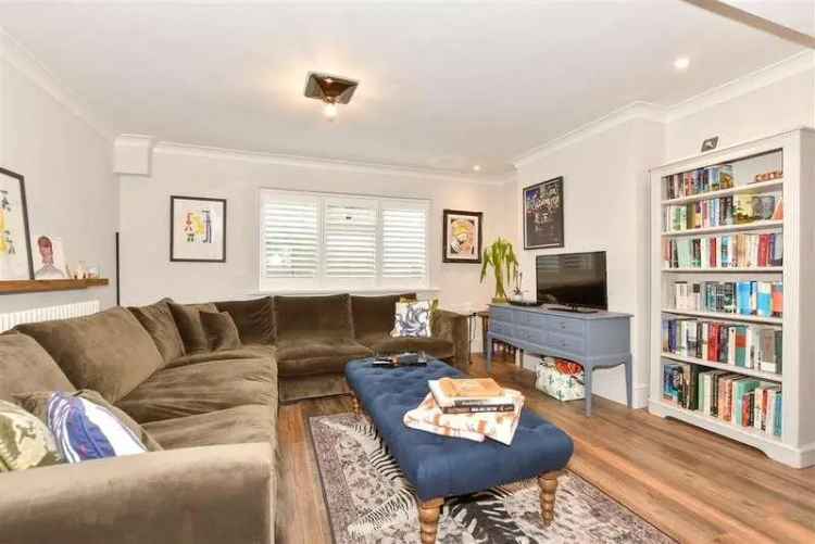 4 Bed House for Sale Near Dane Park and Margate Beach