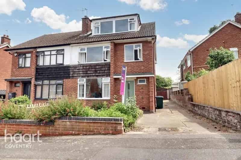 5 Bedroom Semi Detached House For Sale