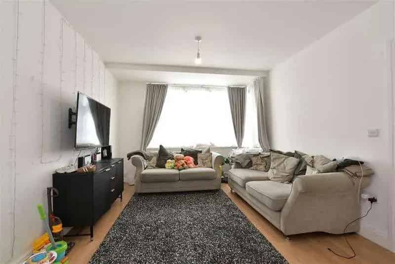 3 Bed House for Sale in Leyton