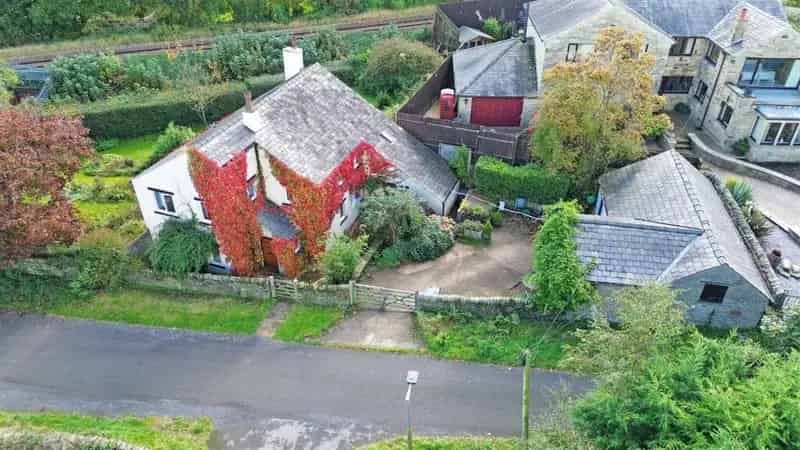 4 Bed Equestrian Cottage with Manège and 4.81 Acres