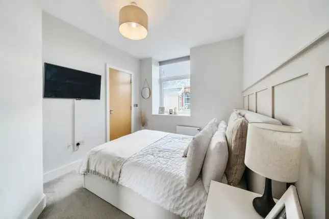 Flat to rent in Elystan Street, London SW3