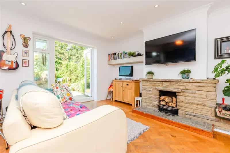 3 bedroom semi-detached bungalow for sale