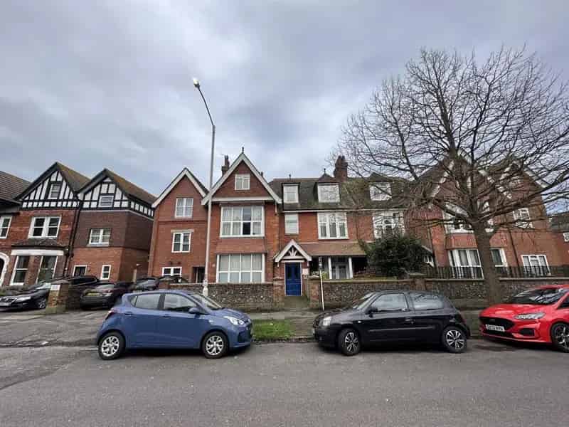 Donnington House Flats: 9 Self Contained Units