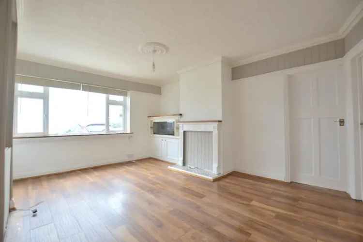 2 Bedroom Flat Near Aston Station - Available June 1st