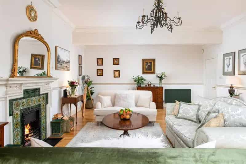 2 Bedroom Apartment for Sale in Bathwick Hill