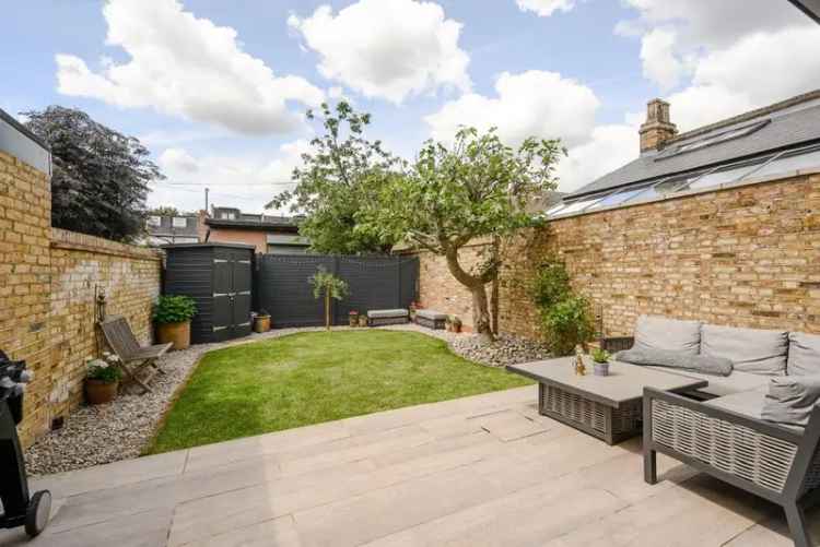 Five Double Bedroom Victorian House Wimbledon Near Dundonald Primary School