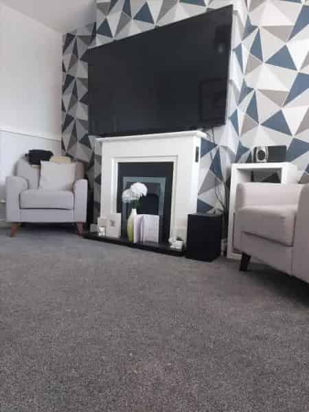 2 Bed House with Drive and Large Garden