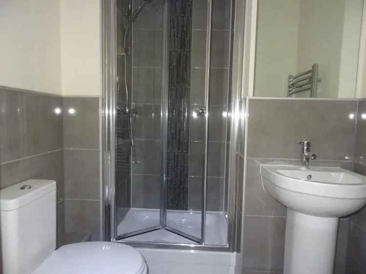 2 Bedroom Flat to Rent