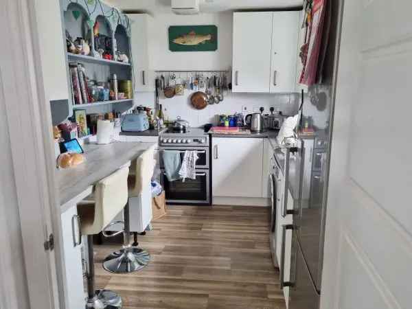 Flat For Rent in Arun, England