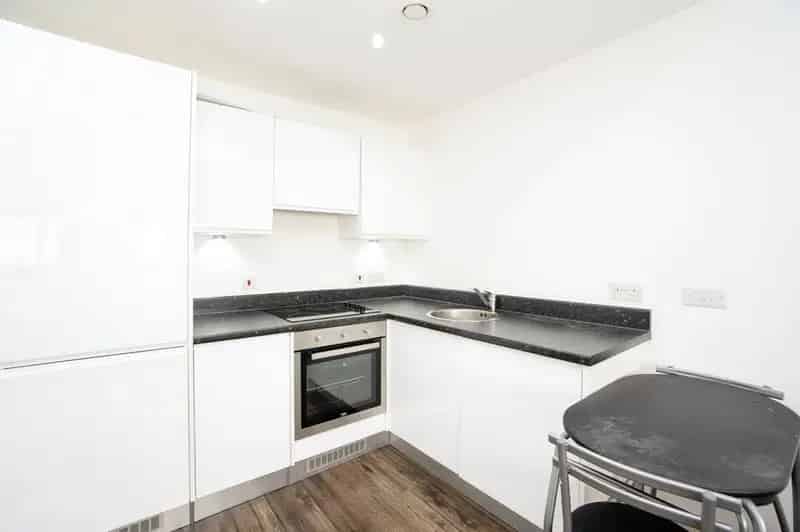 Liverpool Waterfront Studio Flat - Grade II Listed Building