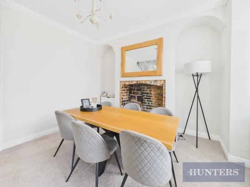 2 Bedroom House For Sale in Scarborough Stepney