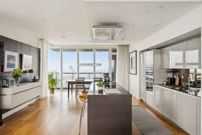 Stunning Penthouse for Sale in Putney London Square