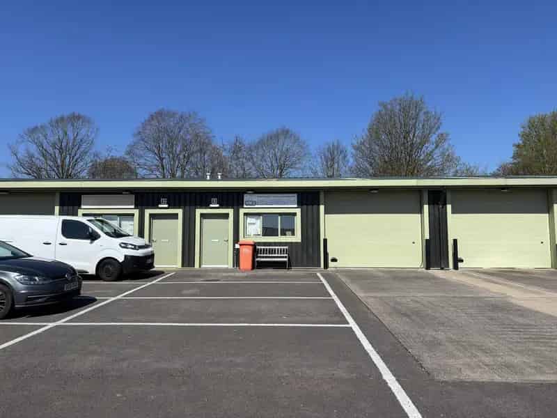 Light Industrial Unit for Rent in Gloucester