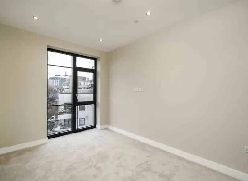2-Bedroom Apartment Ealing Broadway Central London