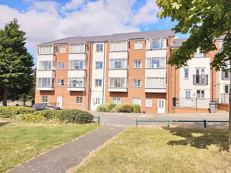 2 Bedroom Apartment for Sale