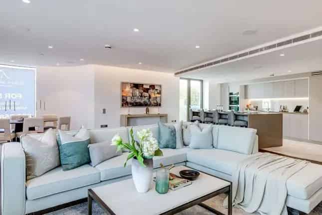 Luxury 2-Bedroom Apartment in Chelsea