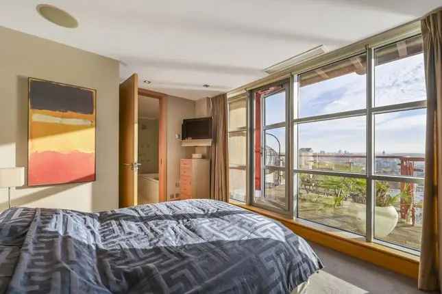 Flat for sale in Seacon Wharf, Isle Of Dogs, London E14