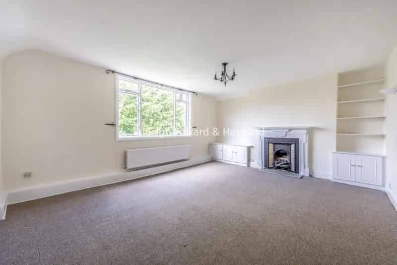 2 Double Bed Apartment West Hampstead