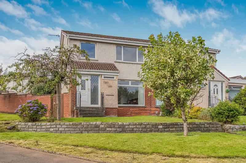 3 Bedroom Semi Detached House Barrhead