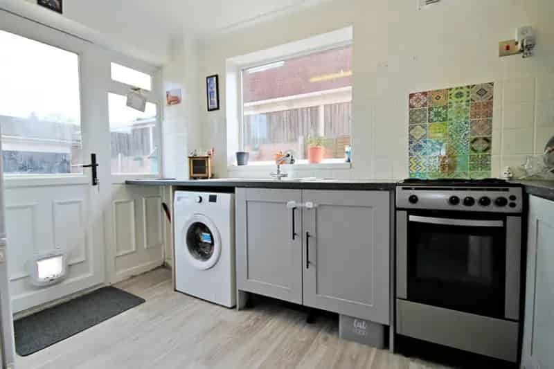 3 Bedroom Semi-Detached House For Sale Glascote Tamworth