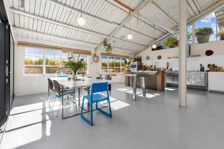 Stunning Penthouse in Reimagined Aircraft Factory 7 Bedrooms