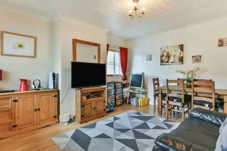3 Bedroom House for Sale BH1 Near Schools and Amenities